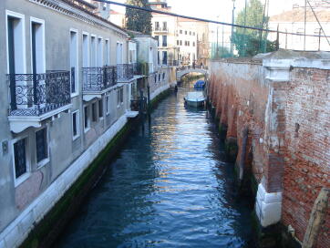 スクアーロ付近の小運河の写真2